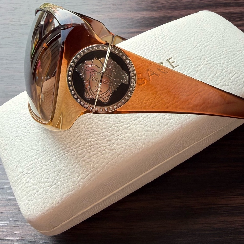 Versace. Amber Brown Shield Sunglasses with Medusa Medallion